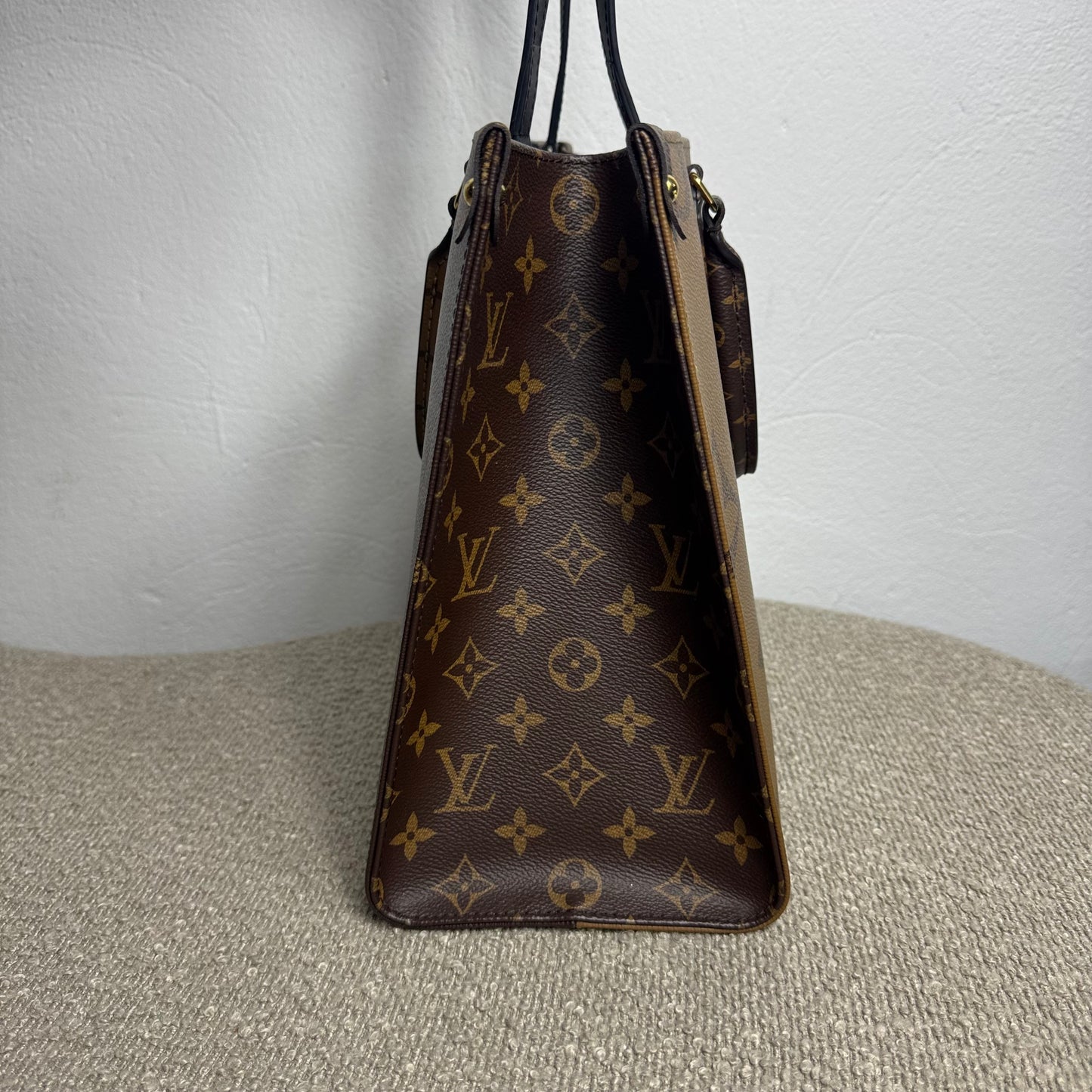 Louis Vuitton OnTheGo MM Reverse Monogram