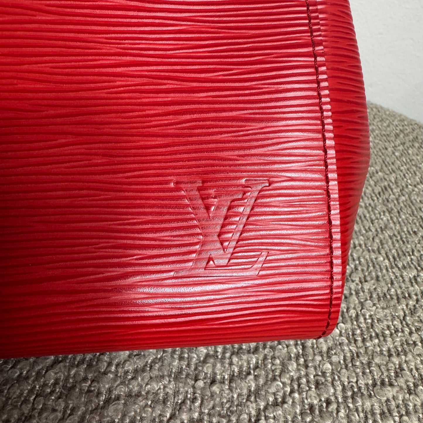 Louis Vuitton Marly BB Epi Coquelicot (M94619)