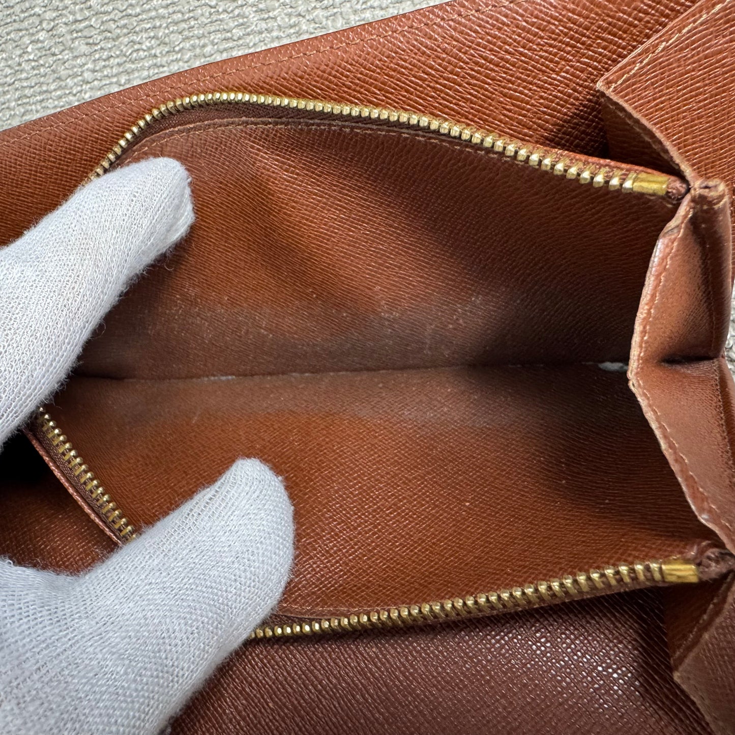 Louis Vuitton Sarah Geldbeutel – Monogram Canvas (TH1021)