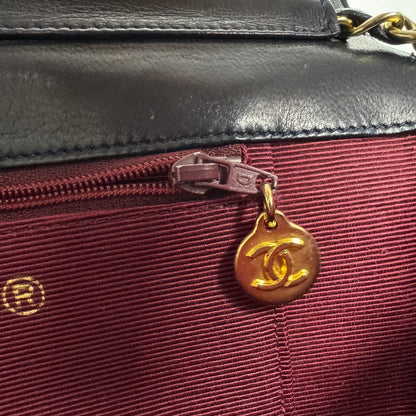 Chanel Vintage Coco Chain Umhängetasche Navy Blue