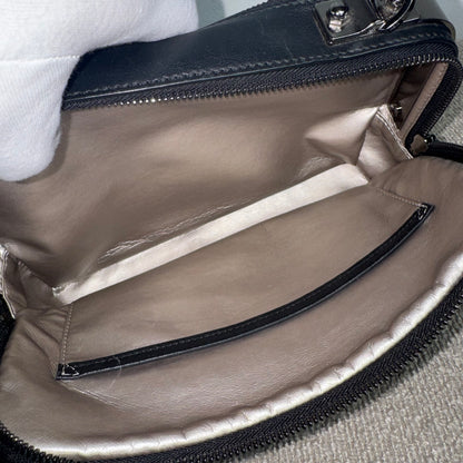 MCM München Logo Wildleder Crossbody Bag Schwarz