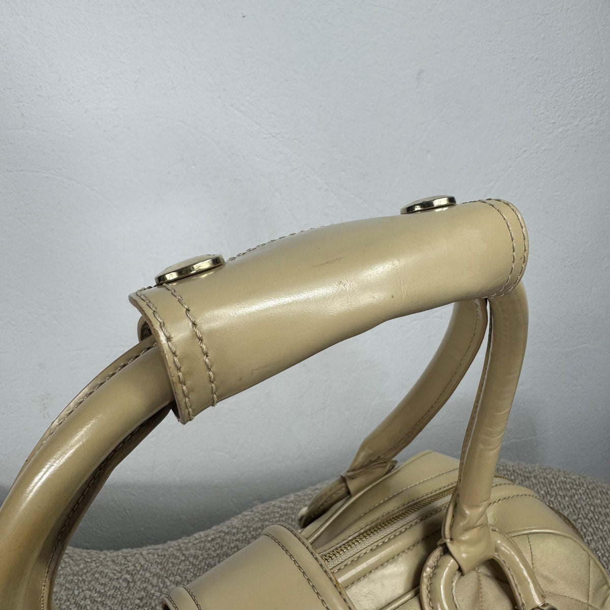 Burberry Quilted Satin & Leder Satchel Bag – Beige