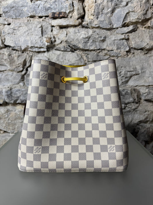 Louis Vuitton Néo Noé Damier Azur – Gelbes Innenfutter