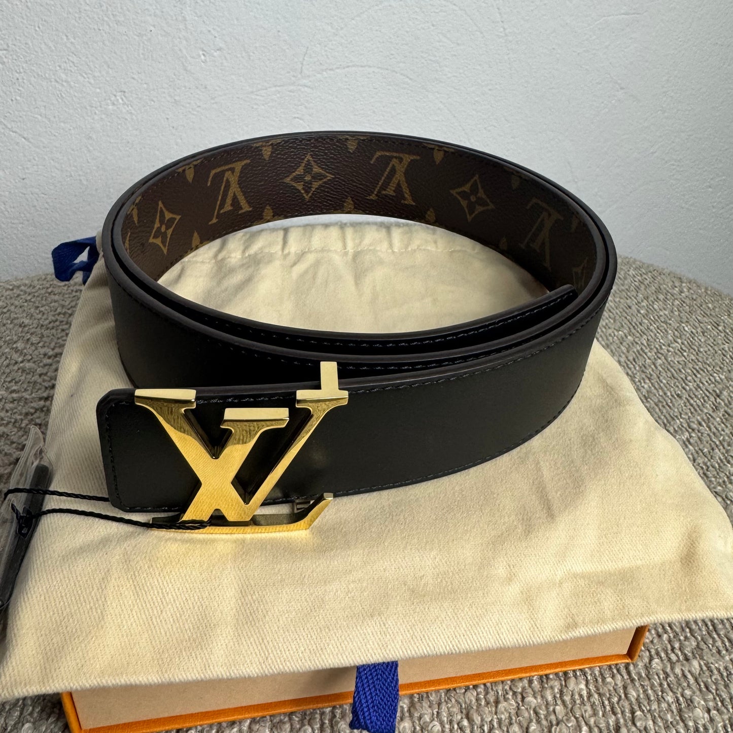 Louis Vuitton Initiales Wendegürtel 40 mm – Monogram / Schwarz