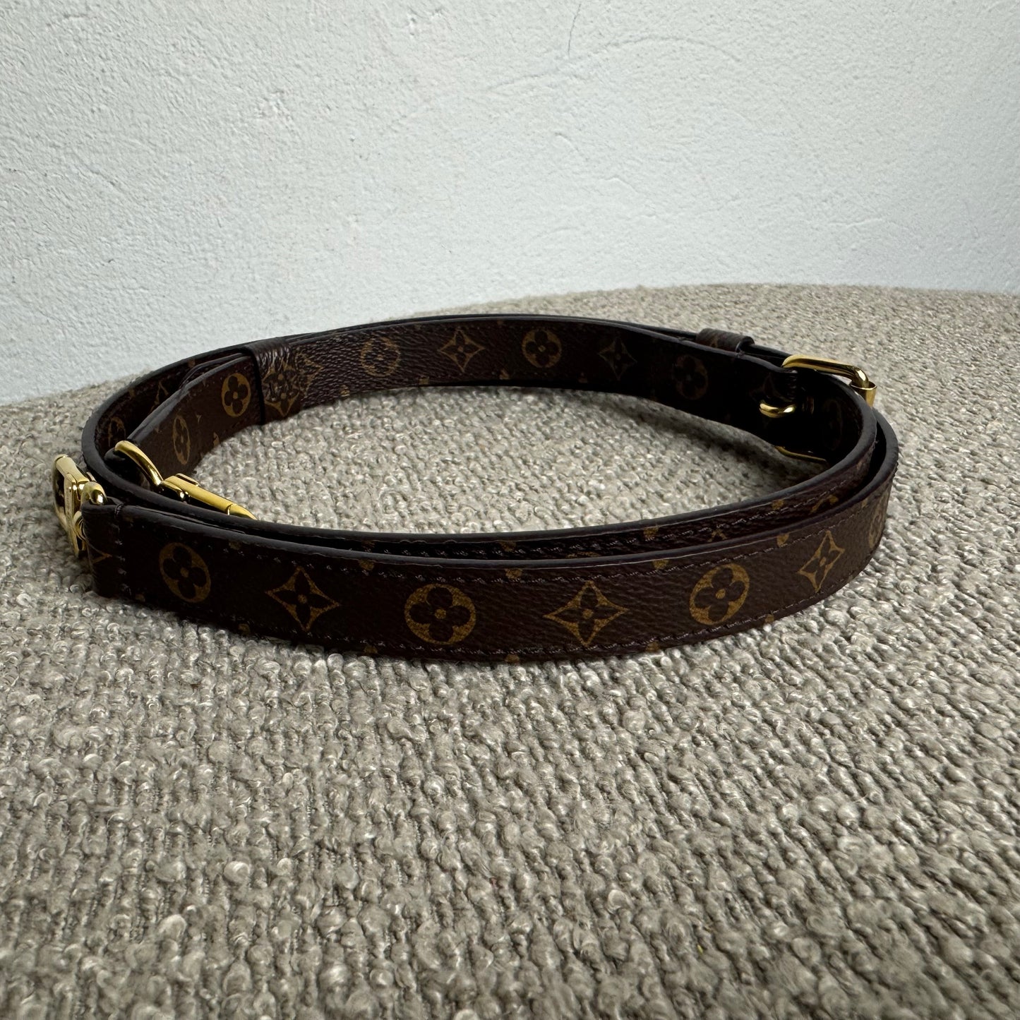 Louis Vuitton Verstellbarer Schulterriemen Monogram