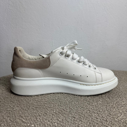 Alexander McQueen Oversized Sneaker Weiß – Gr. 40