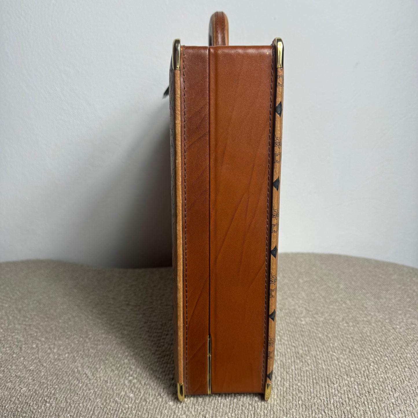 MCM Vintage Koffer Mini – Visetos Cognac