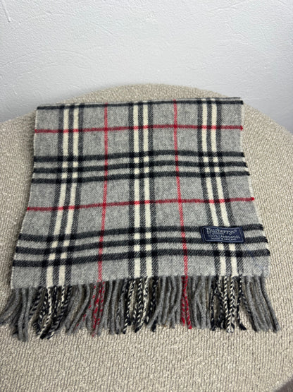 Burberry's Scarf Grey – 100% Lambswool