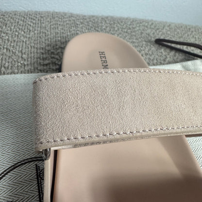 Hermès Chypre Sandalen Beige Nude Gr. 40