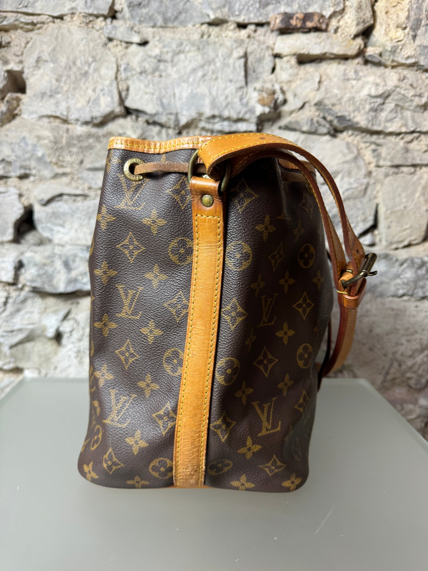 Louis Vuitton Sac Noé Petit Monogram – Vintage