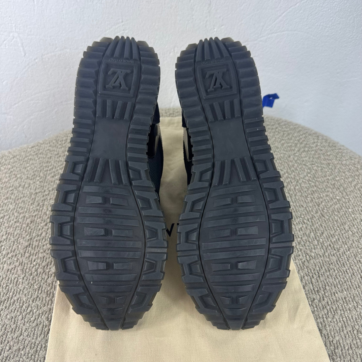 Louis Vuitton Run Away Sneaker – Größe 38,5