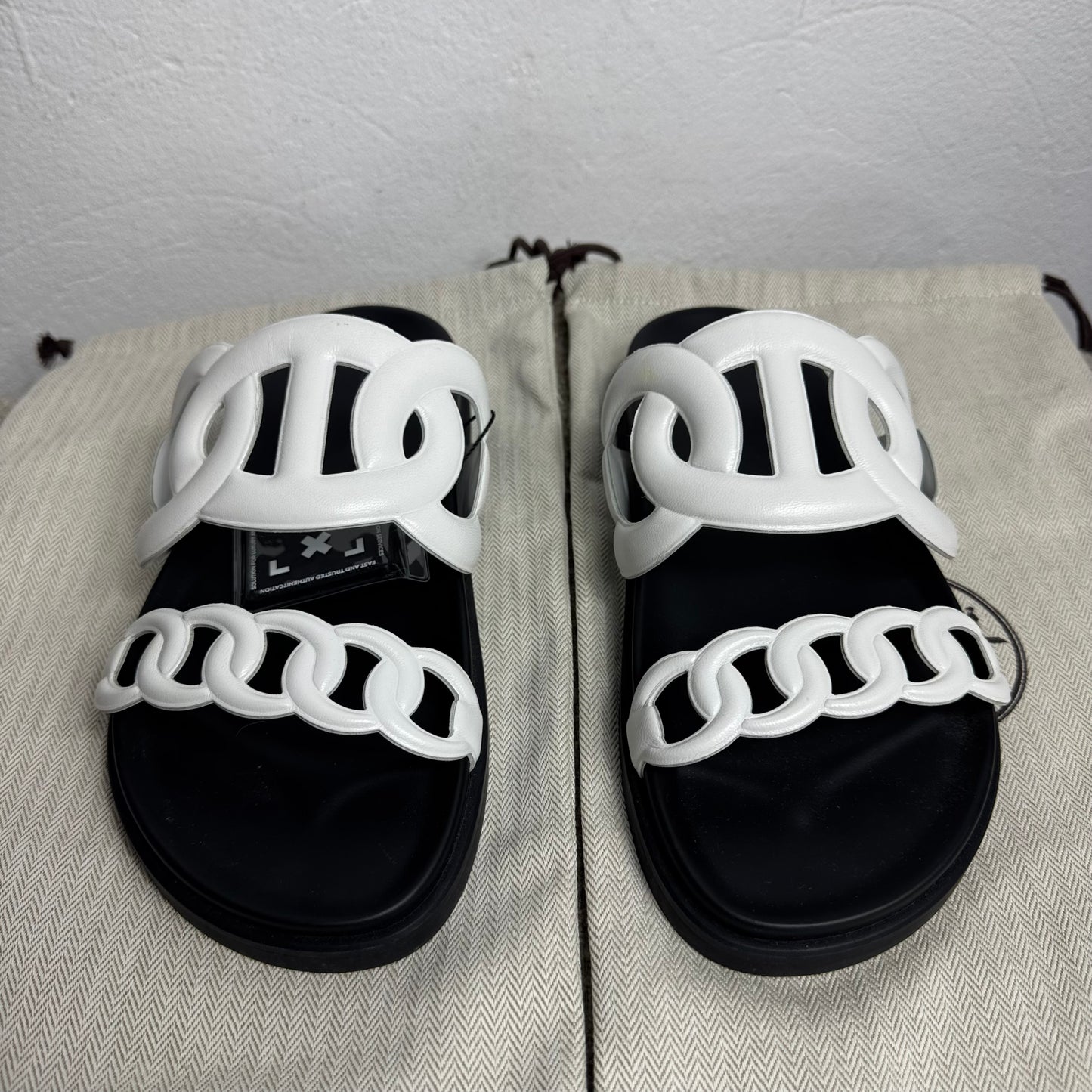 Hermès Extra Chaine d'Ancre Sandalen White Leather