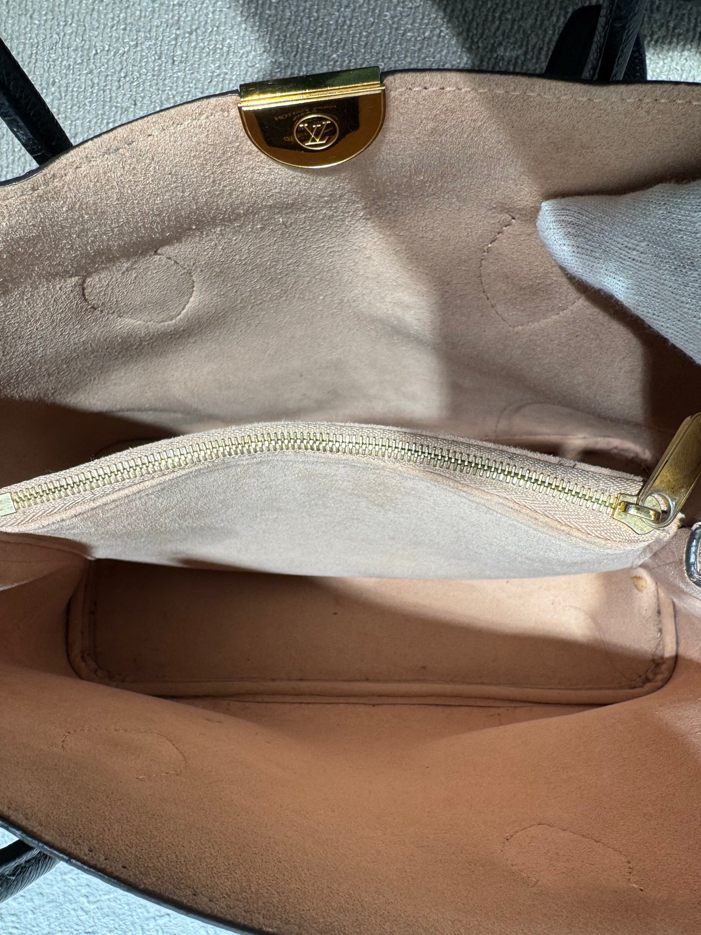 Louis Vuitton Fladrin – Monogram