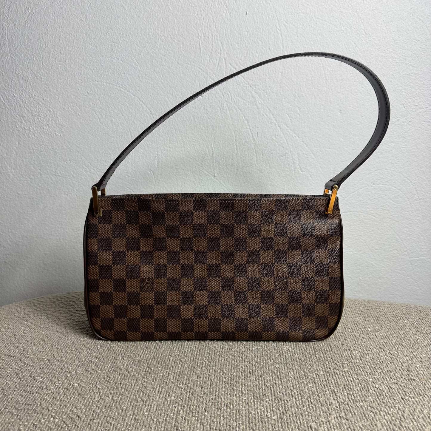 Louis Vuitton Aubagne Schultertasche – Damier Ebene