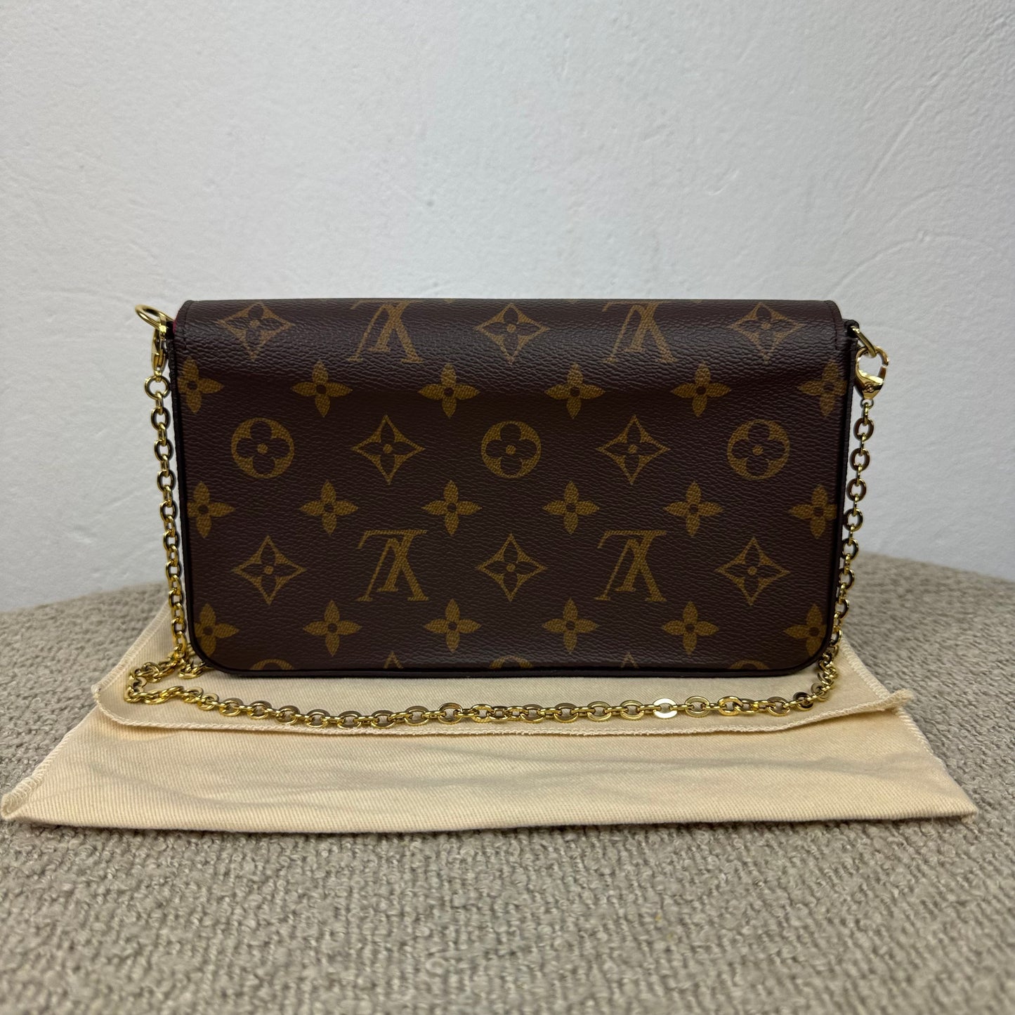 Louis Vuitton Félicie Pochette – Monogram