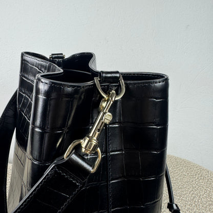 Aigner Beuteltasche – Schwarzes Leder mit Kroko-Prägung