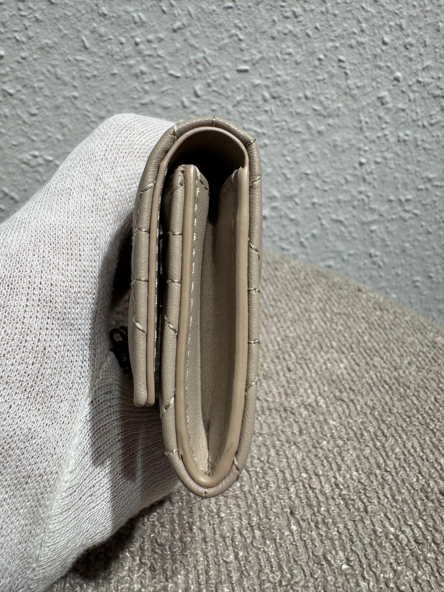 Christian Dior Lady Dior Lotus Geldbörse – Beige