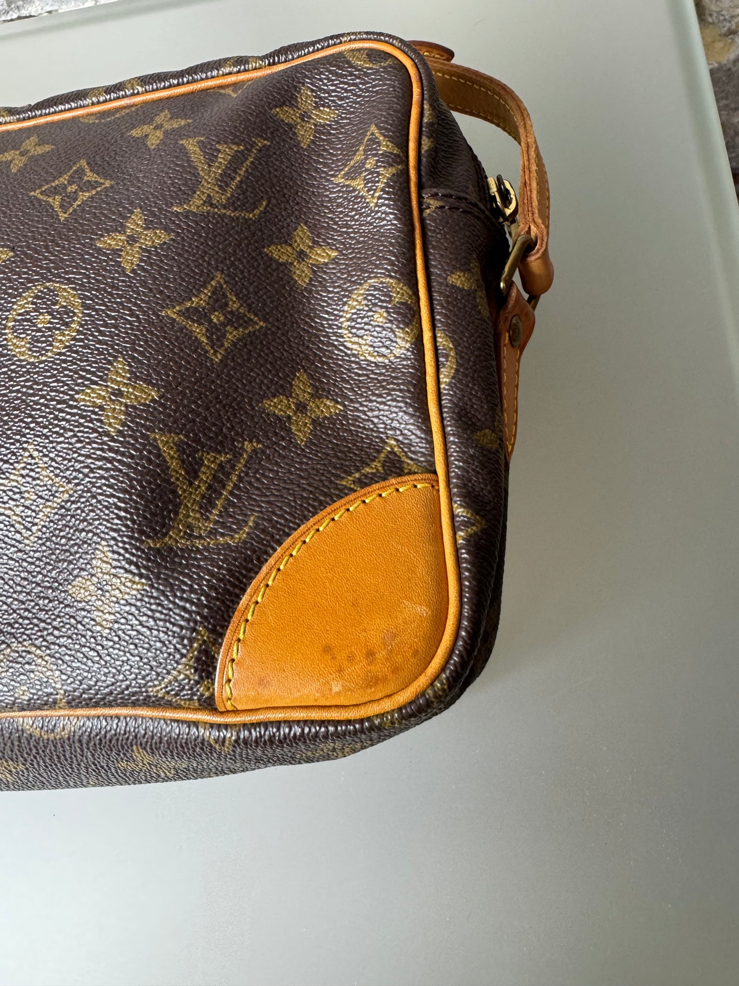 Louis Vuitton Trocadero 24 Monogram Canvas