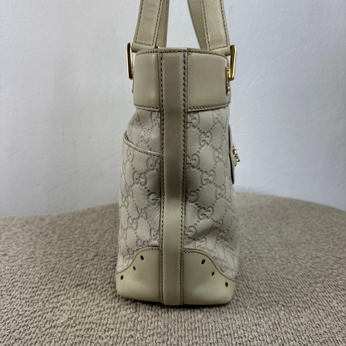 Gucci Mini Guccissima Punch Tote Bag – Weiß