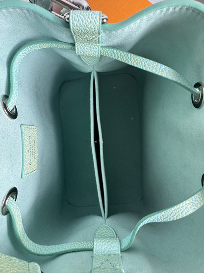 Louis Vuitton Néonoé BB – Monogram Empreinte „Summer Stardust“