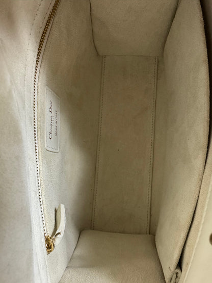 Mittelgroße Lady Dior Tasche Cannage Lammleder in Latte