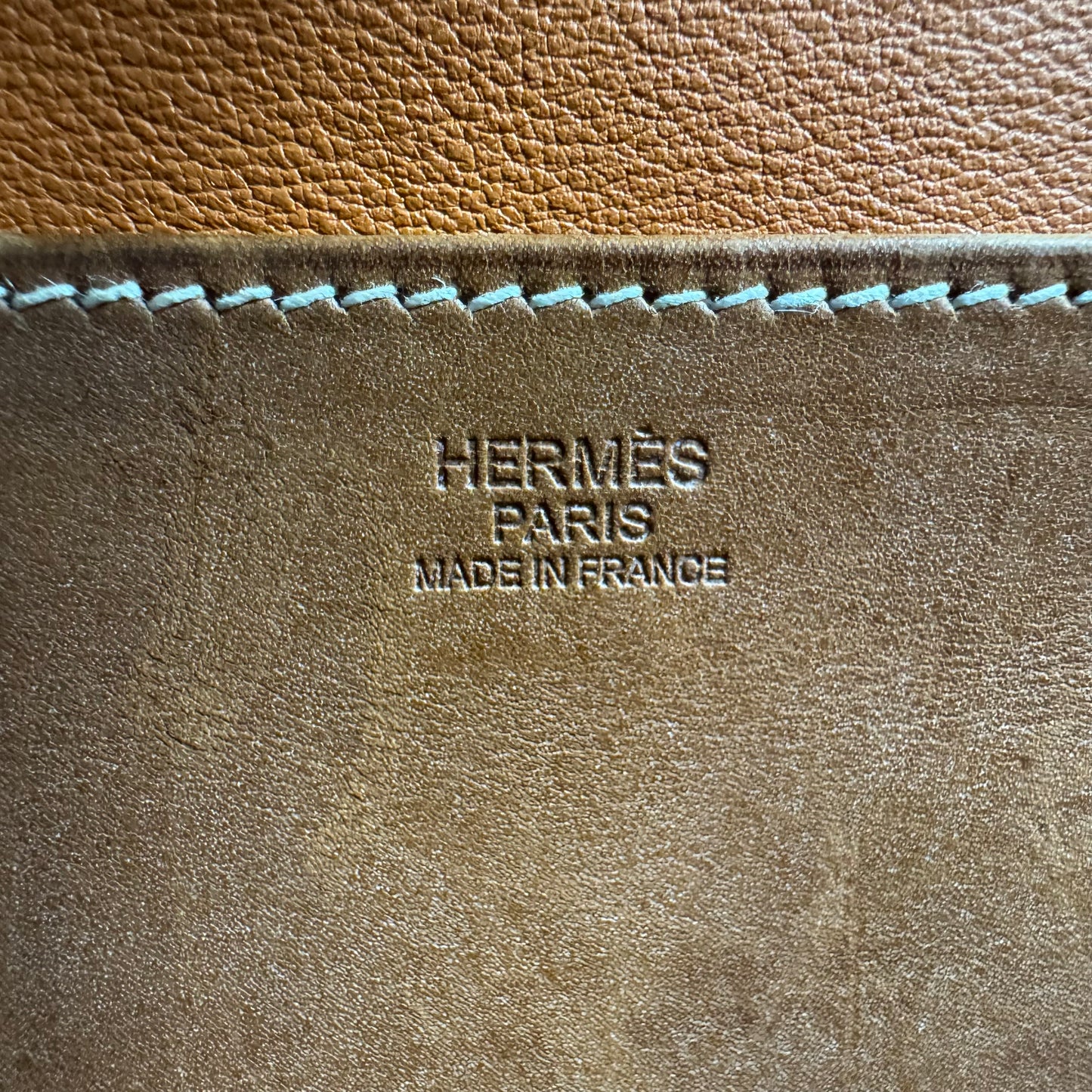Hermès Halzan 31 Gold Leder
