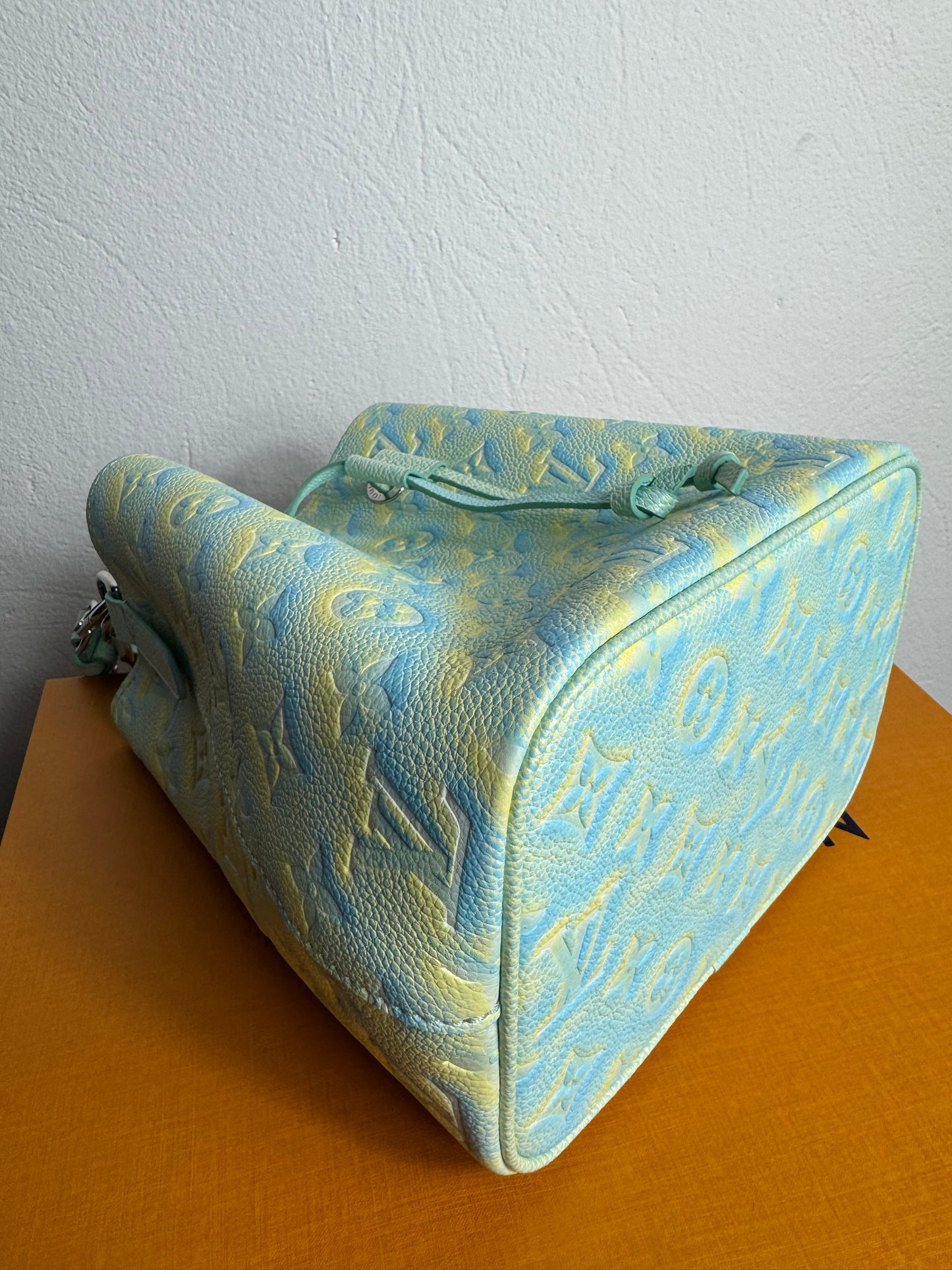 Louis Vuitton Néonoé BB – Monogram Empreinte „Summer Stardust“