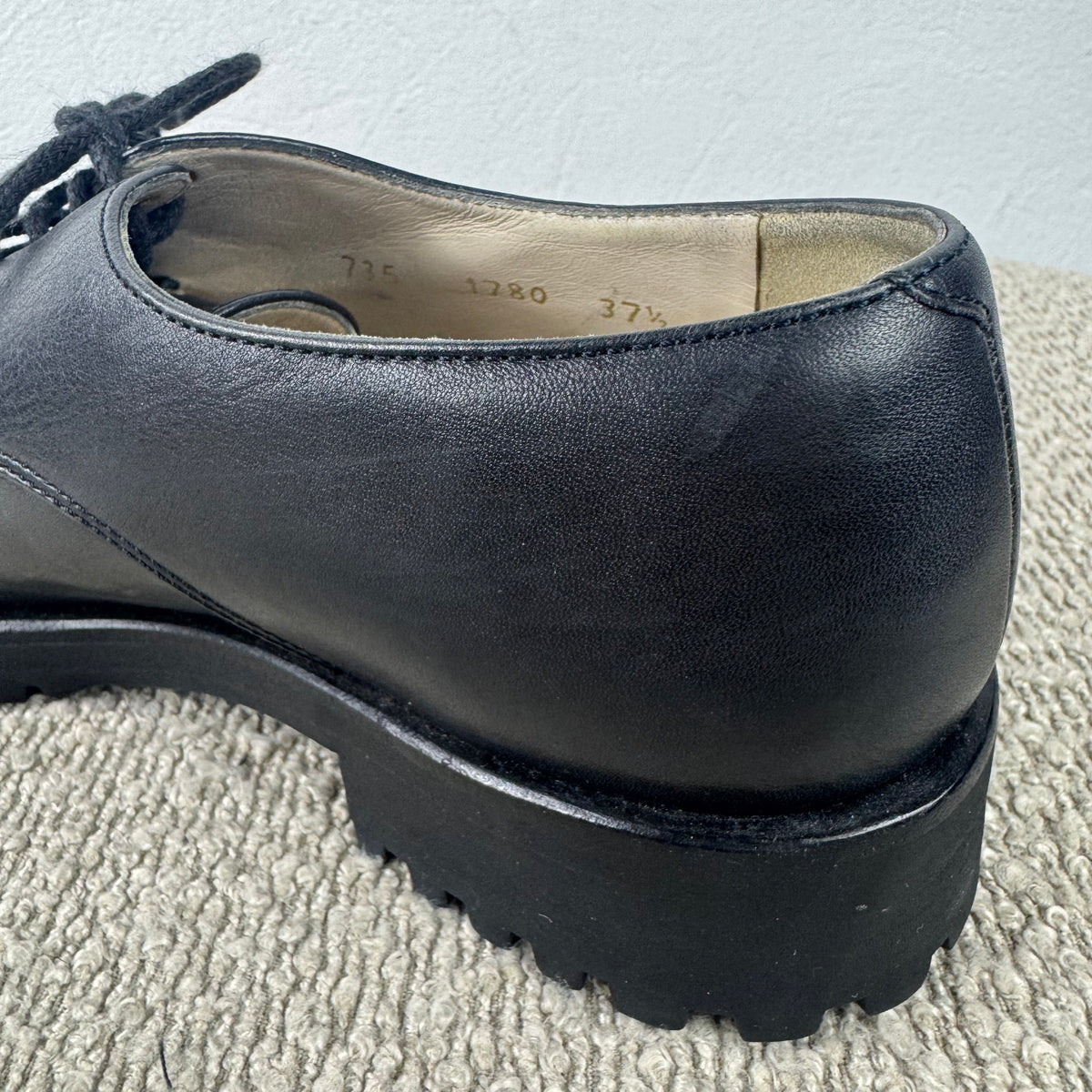 Chanel Cap-Toe Leder Schnürschuhe – Schwarz – Größe 37,5