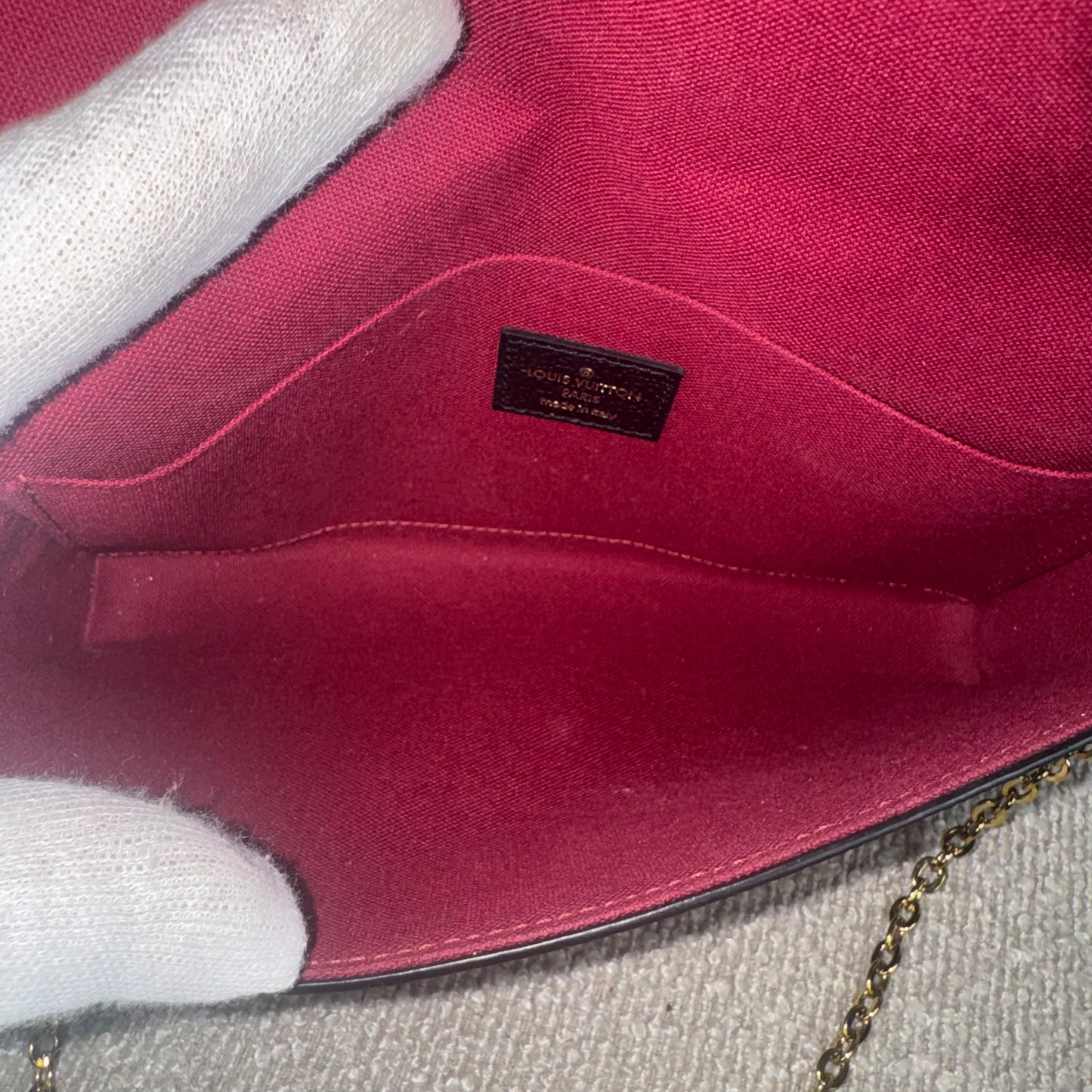 Louis Vuitton Félicie Pochette – Empreinte Leder Schwarz / Beige