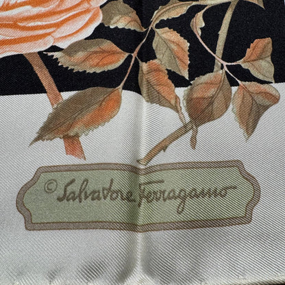 Salvatore Ferragamo Vintage "Harvest Pumpkin & Floral" Seidentuch