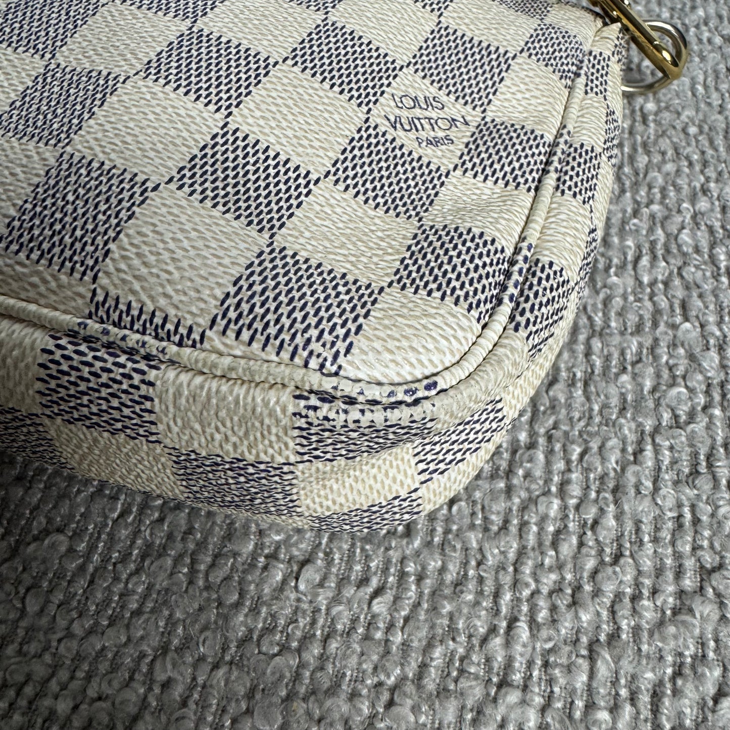 Louis Vuitton Pochette Accessoires Damier Azur Canvas