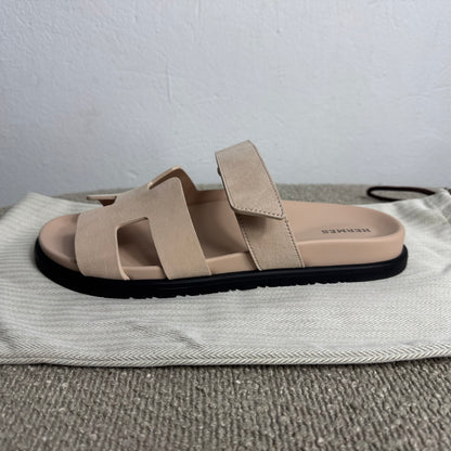 Hermès Chypre Sandalen Beige Nude Gr. 40