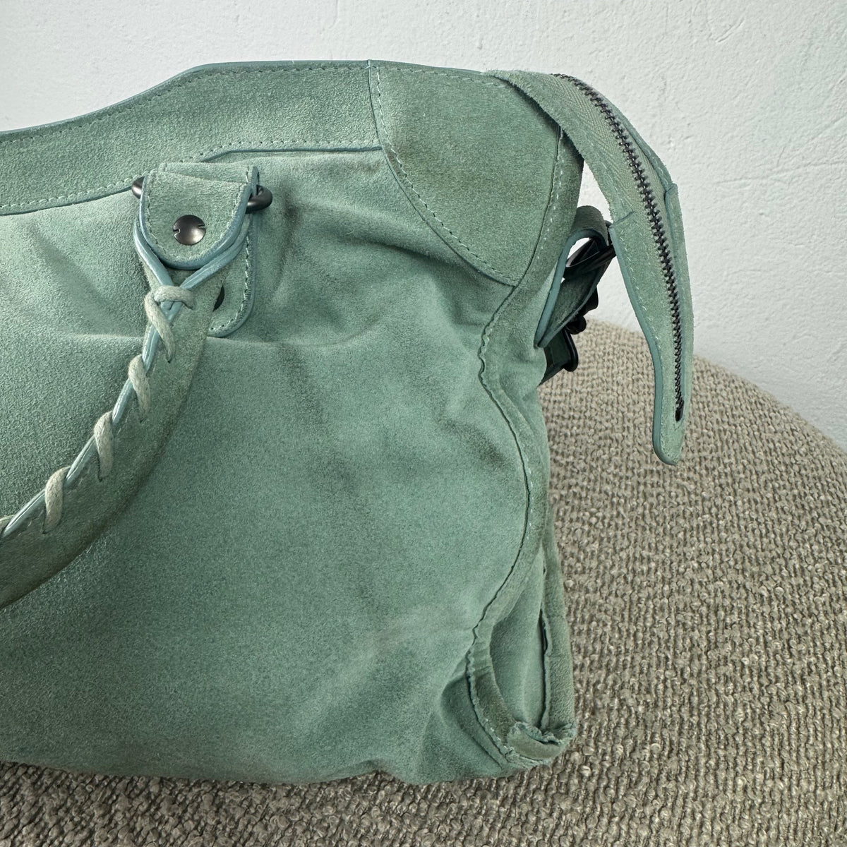 Balenciaga Classic City – Wildleder Mintgrün