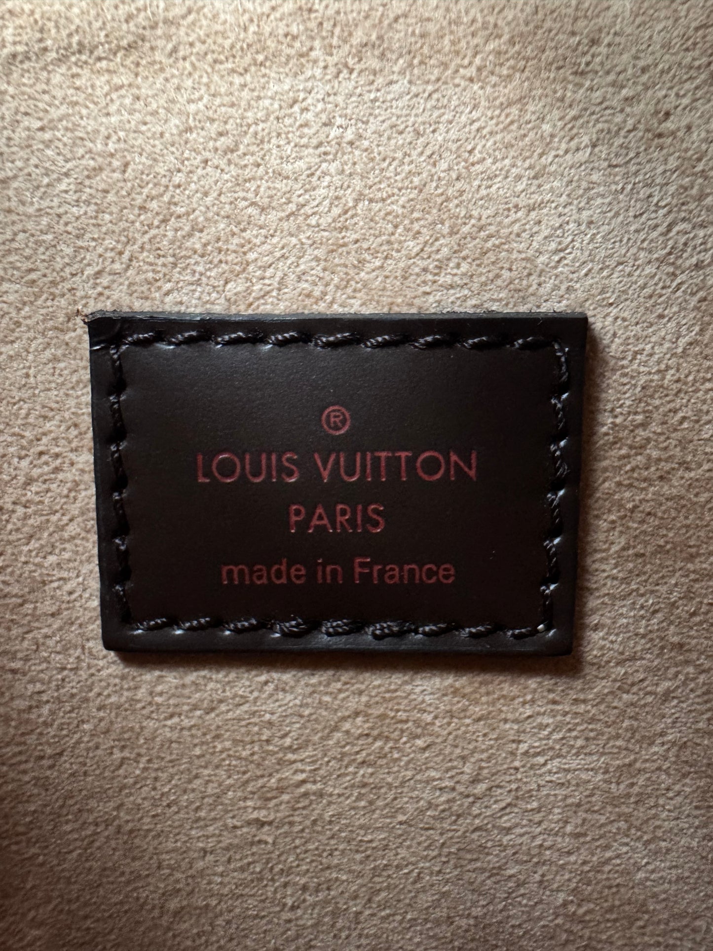 Louis Vuitton Kensington