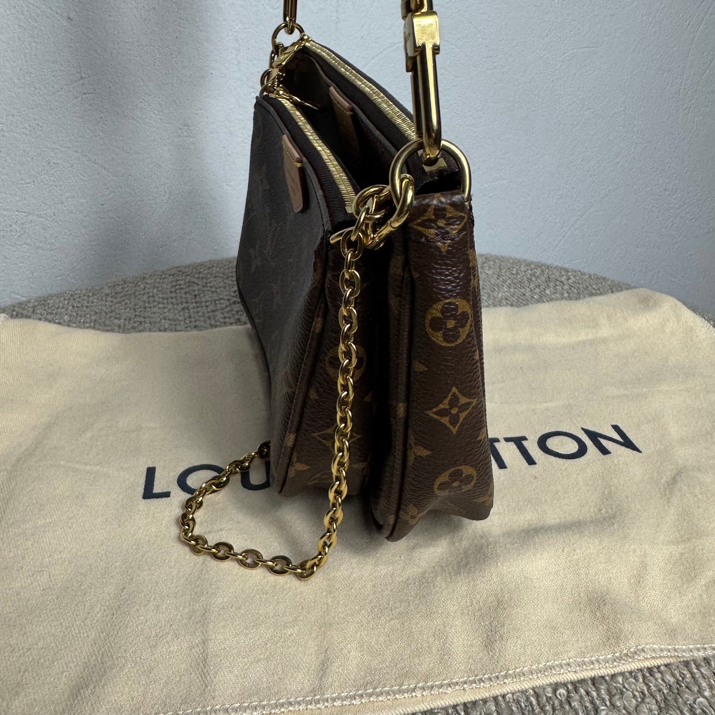 Louis Vuitton Multi Pochette Accessoires Monogram