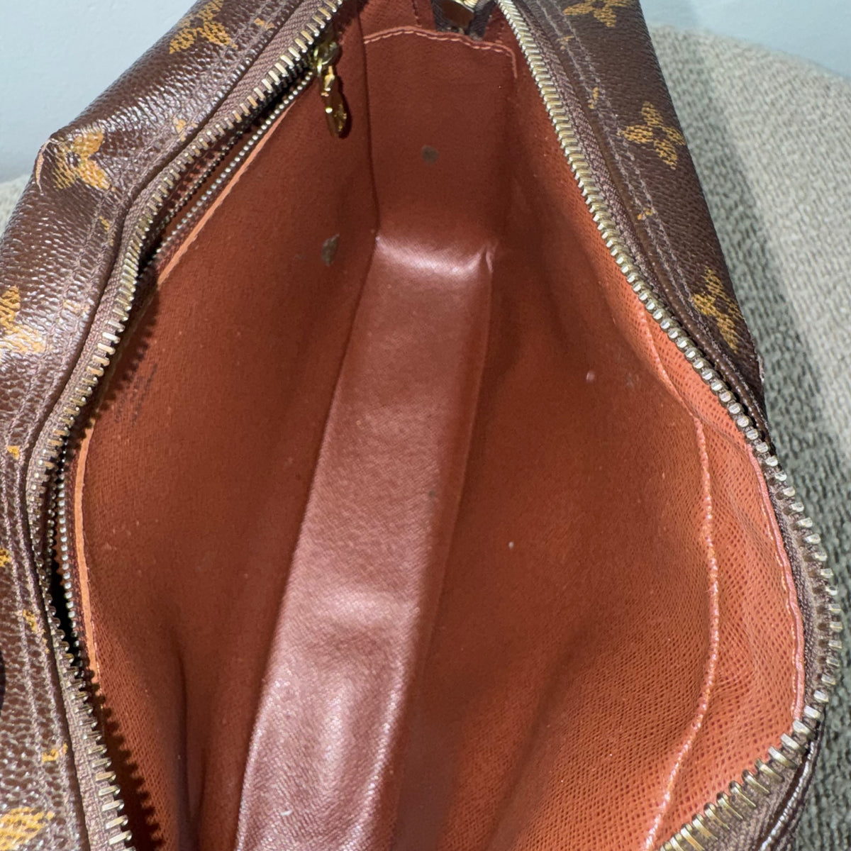 Louis Vuitton Trocadéro 27 – Monogram Canvas