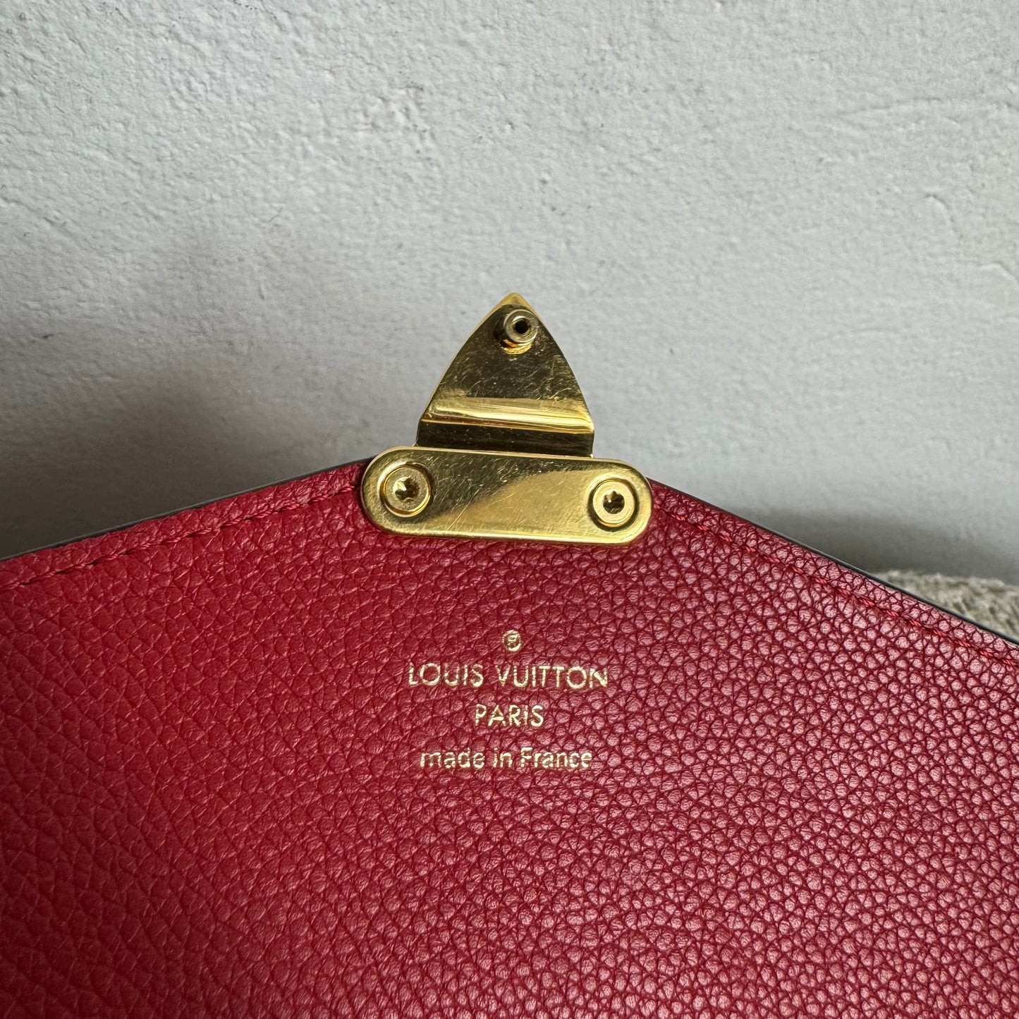 Louis Vuitton „Pallas“ Portemonnaie Monogram Rouge