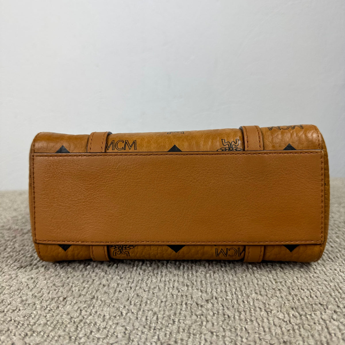 MCM Toni Shopper mit Reißverschluss – Visetos Cognac