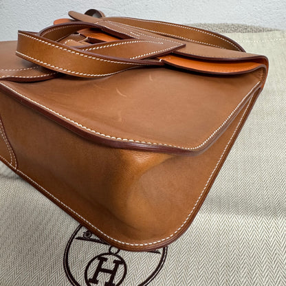 Hermès Halzan 31 Gold Leder