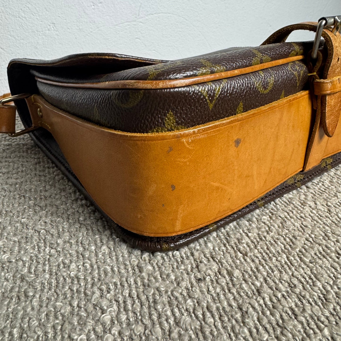 Louis Vuitton Cartouchière GM – Monogram Vintage (1982)