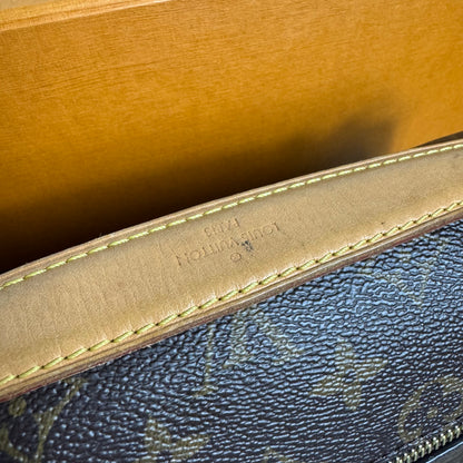 Louis Vuitton Pochette Métis Monogram