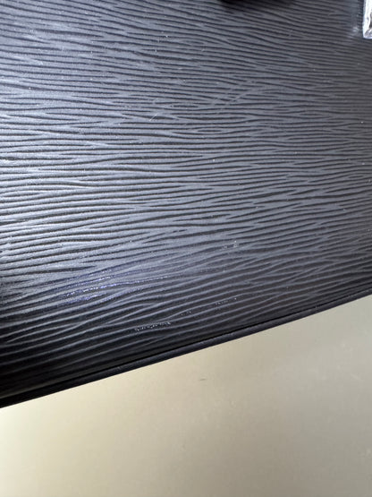 Louis Vuitton Kleber MM – Epi Leder schwarz