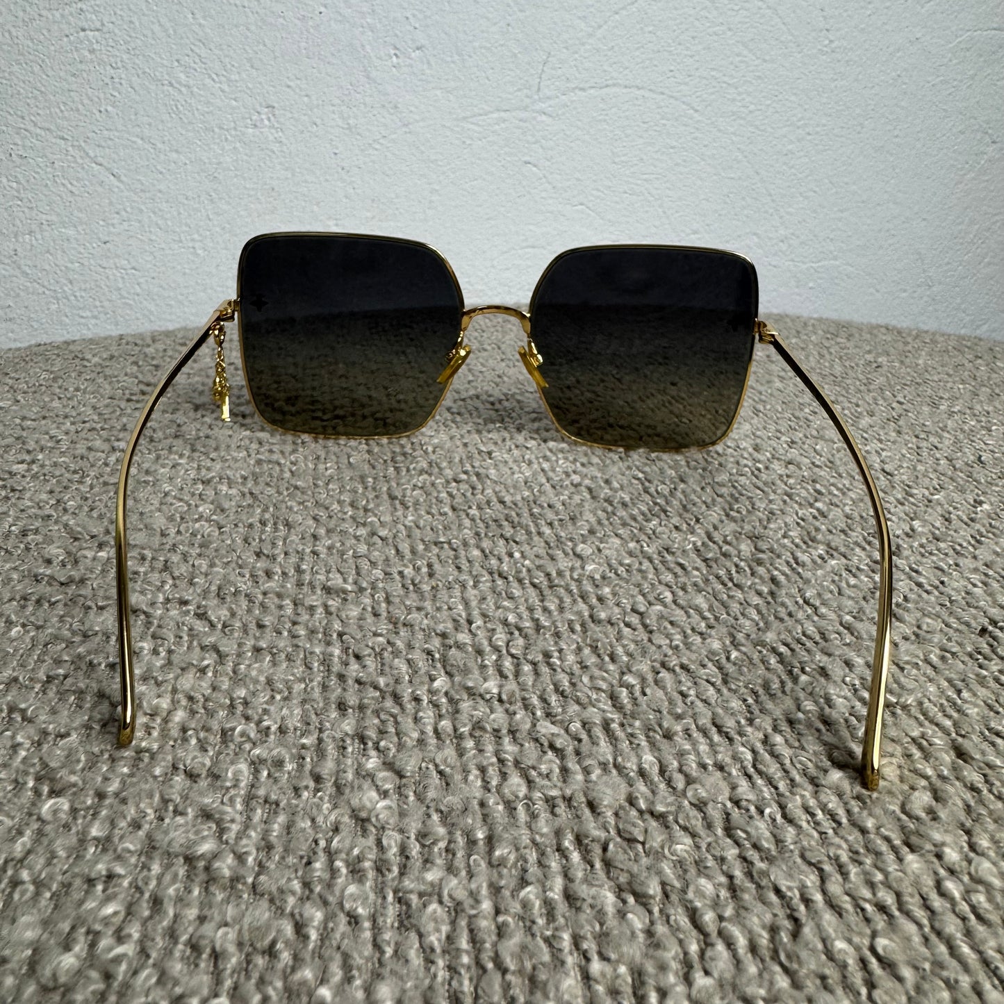 Louis Vuitton Charm Square Lunettes de soleil Z1118U