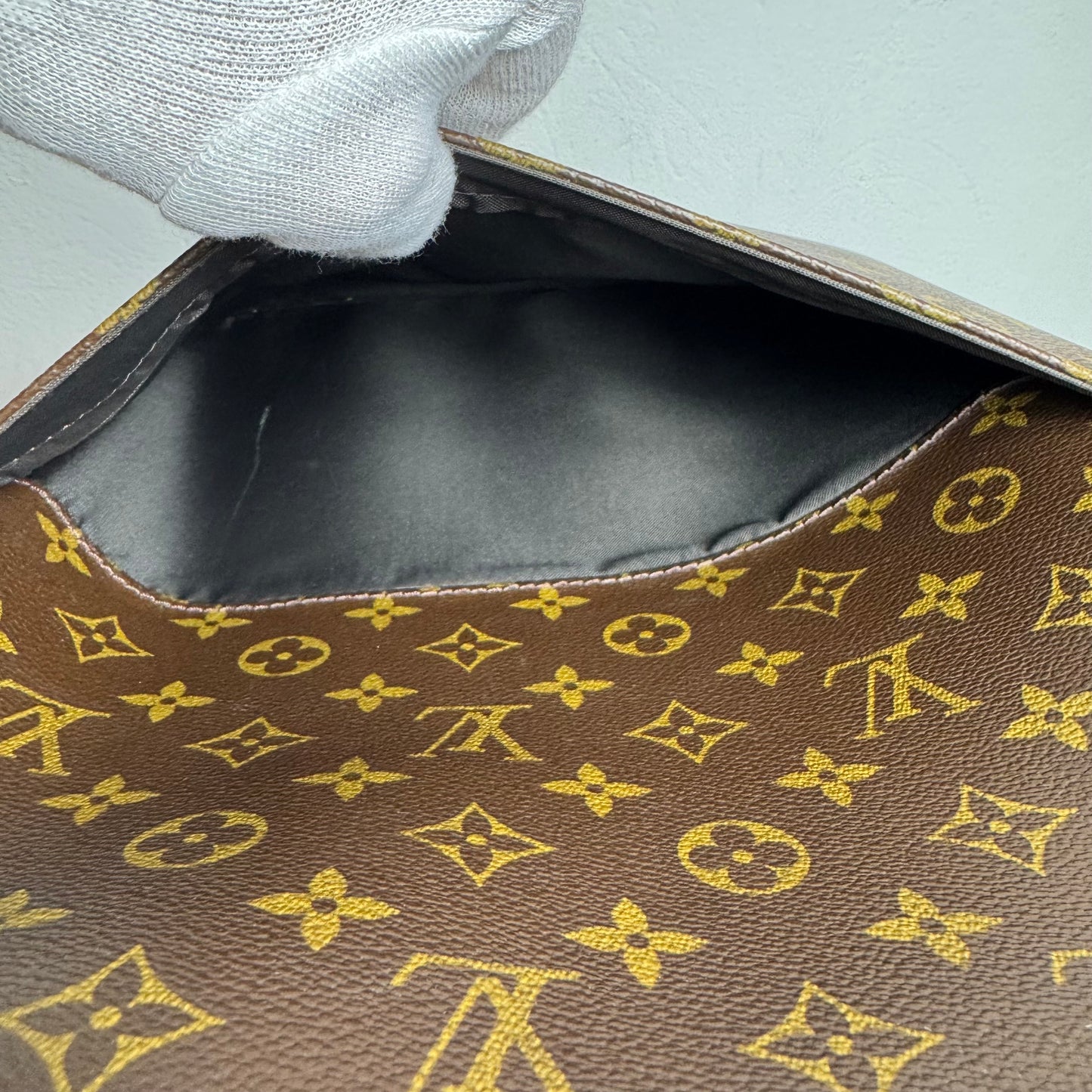 Louis Vuitton Pégase 45 Monogram Rollkoffer
