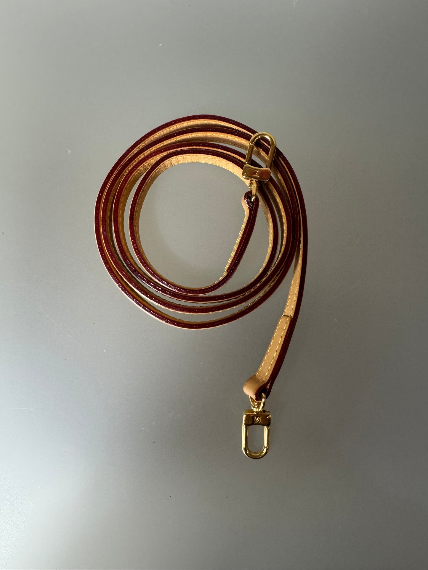 Louis Vuitton Schulterriemen – Leder (116 cm)