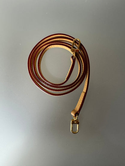 Louis Vuitton Schulterriemen – Leder (116 cm)