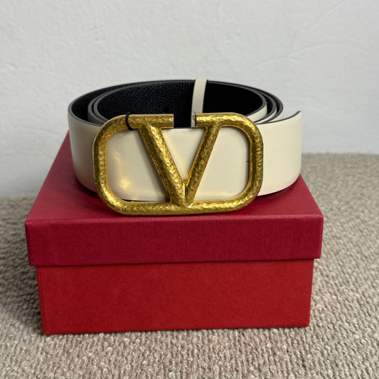 Valentino Garavani VLogo Signature Wendegürtel – Gr. 100/40