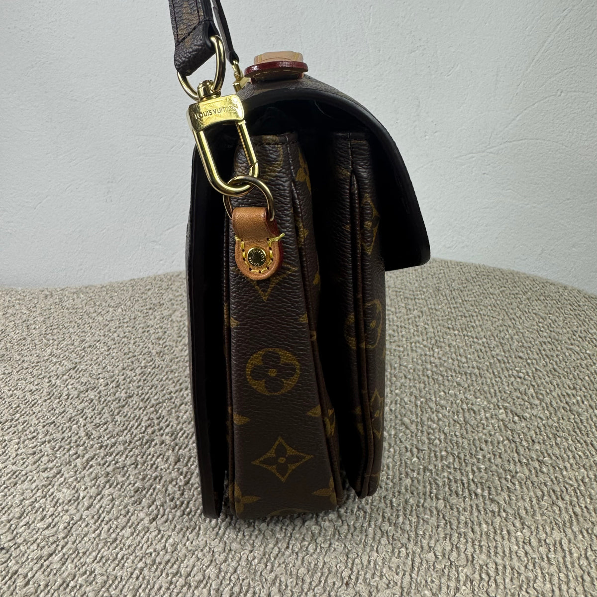 Louis Vuitton Pochette Métis – Monogram Canvas