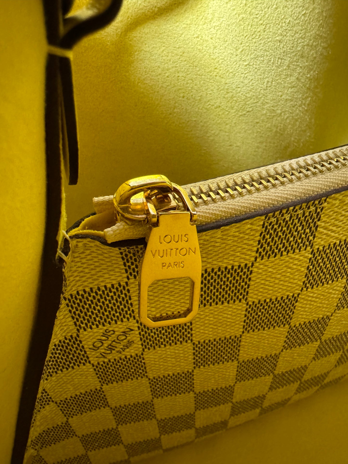 Louis Vuitton Néo Noé Damier Azur – Gelbes Innenfutter