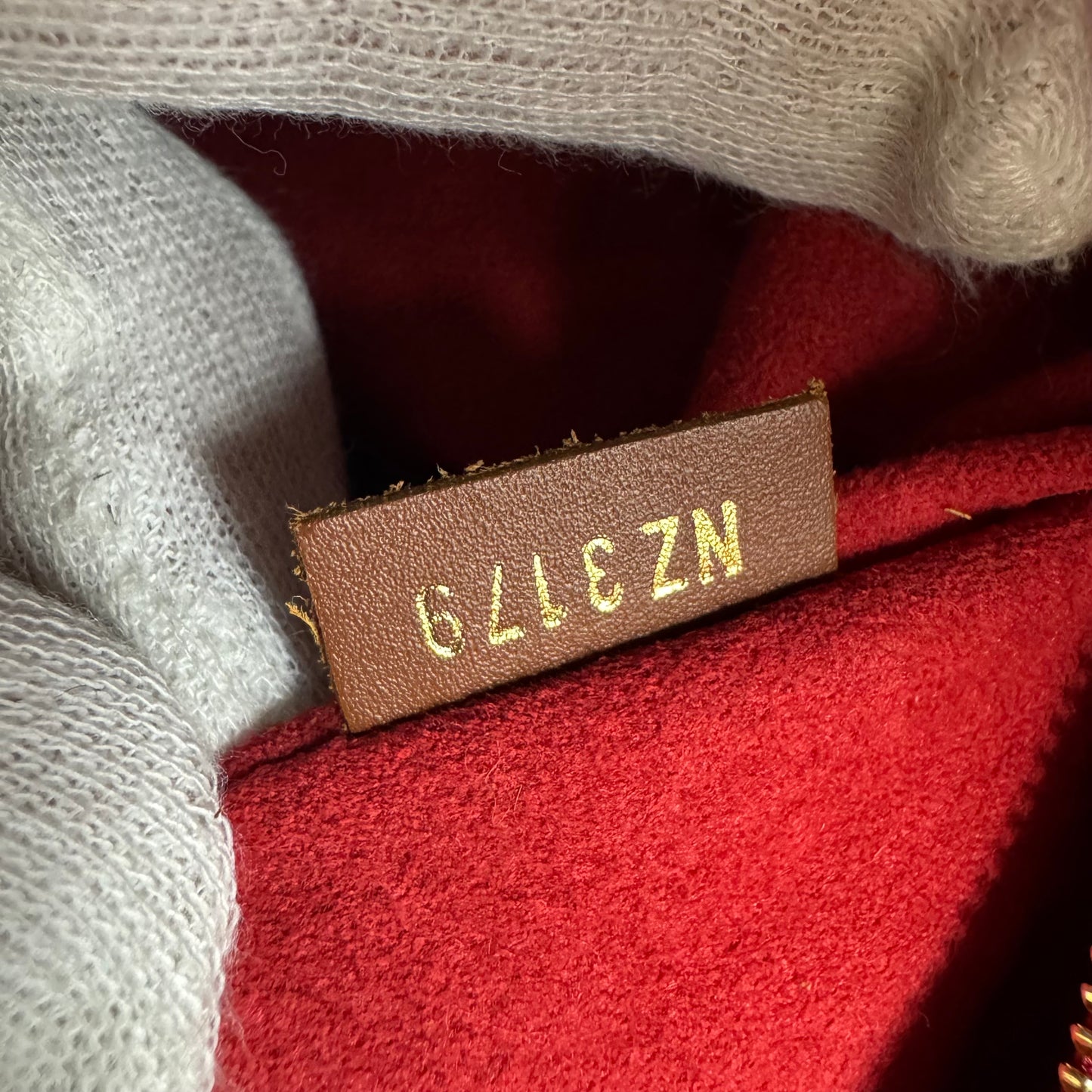 Louis Vuitton OnTheGo GM – Monogram Giant Teddy Schafsfell